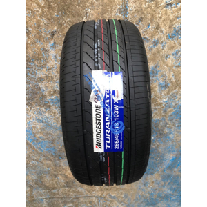 Lốp ô tô Bridgestone 255/45R18 Turanza T005A