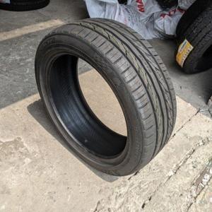 Lốp ô tô Kumho 215/45R18 PS31