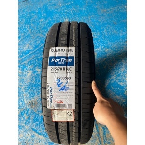 Lốp ô tô Kumho 215/70R16 KC53