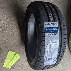 Lốp vỏ xe ô tô Kumho 175/50R15 TX61