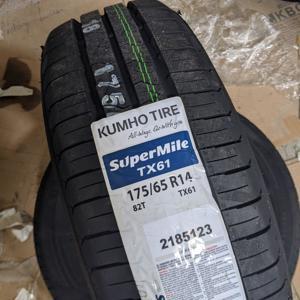 Lốp vỏ xe ô tô Kumho 175/65R14 TX61