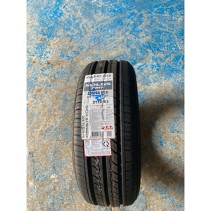 Lốp vỏ xe ô tô Kumho 205/55R16 KH17