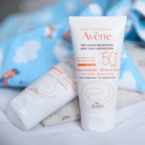 Lotion chống nắng bảo vệ cao cho da kích ứng Avène High Protection Mineral Lotion SPF 50+ 100ml