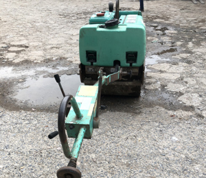 Lu dắt tay Mikasa MHR-600DS