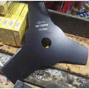 Lưỡi cắt bụi rậm Total TGTBCB91