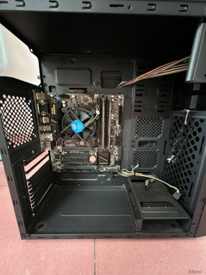Mainboard Gigabyte B150M - D3H
