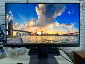 Màn hình Dell UltraSharp U2715H - 27 inches, 2560x1440 pixcels
