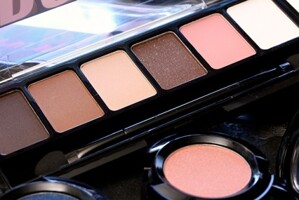 Màu mắt 6 màu NYX Shadow Palette 6g