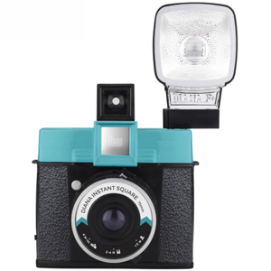 Máy ảnh chụp lấy ngay Lomo Diana Instant Square Camera with Flash