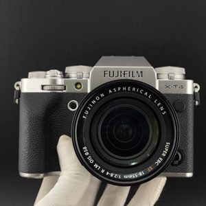 Máy ảnh Fujifilm X-T4