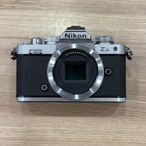Máy ảnh Nikon Z FC Body
