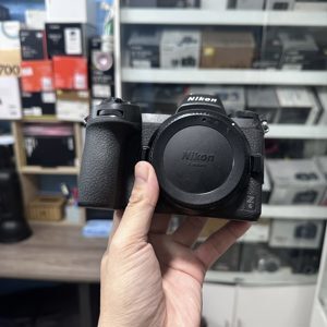 Máy ảnh Mirrorless Nikon Z6 Body