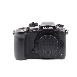 Máy ảnh Panasononic Lumix GH5 Body