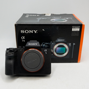 Máy ảnh Sony A7 Mark II Body