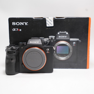 Máy ảnh Sony Alpha Full Frame ILCE-7RM3