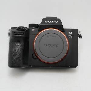 Máy ảnh Sony Alpha Full Frame ILCE-7M3