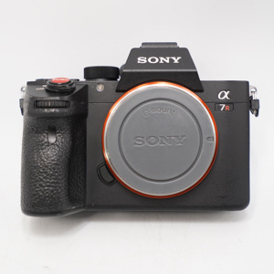 Máy ảnh Sony Alpha Full Frame ILCE-7RM3