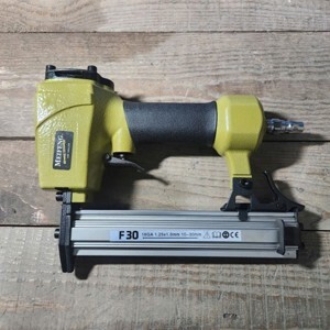 Máy bắn đinh thẳng Casar F30-C