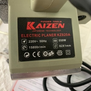 Máy bào điện Kaizen KZ820A - 550W