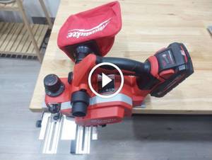 Máy bào dùng pin Milwaukee M18 BP