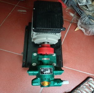 Máy bơm bánh răng KCB 18.3