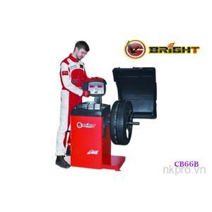 Máy cân bằng lốp ô tô CB66B