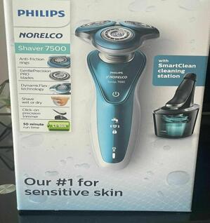 Máy cạo râu điện Philips S7371/84