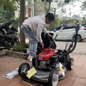 Máy cắt cỏ đẩy tay Honda HRJ216K3 TWNH