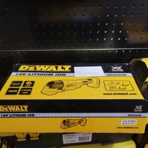 Máy cắt rung Dewalt DCS355N-KR