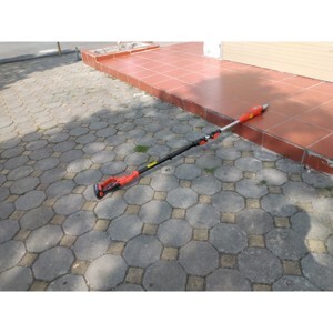 Máy cắt tỉa cành dùng pin Yato 18V YT-82836
