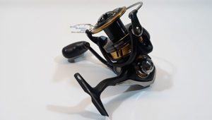 Máy câu cá Daiwa Legalis LT6000D