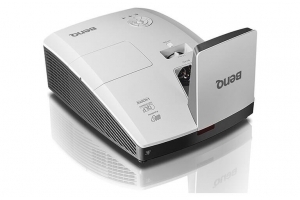 Máy chiếu BenQ MW855UST