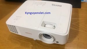 Máy chiếu BenQ MX528