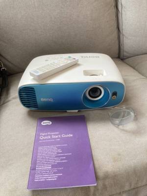 Máy chiếu BenQ TK800 4K