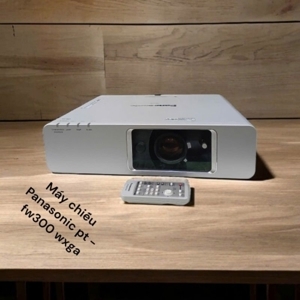 Máy chiếu Panasonic LCD PT-FW300