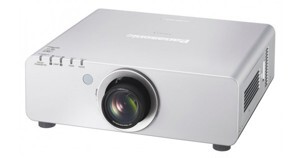 Máy chiếu Panasonic PT-DX820