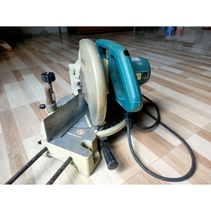 Máy cưa đa góc Makita LS1030N