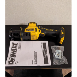 Máy cưa kiếm pin Li ion 20V Max Dewalt DCS369B