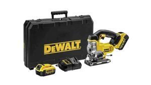 Máy cưa lọng dùng pin Dewalt DCS331M2