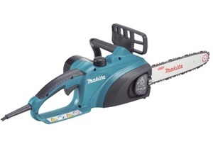 Máy cưa xích Makita UC3020A