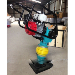 Máy đầm cóc chạy xăng Honda HCR100