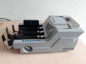 Máy đếm tiền Xiudun 628