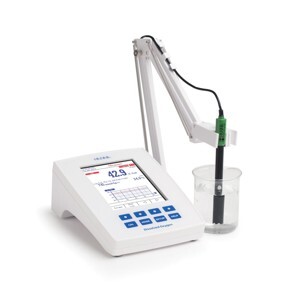 Máy đo Oxy hòa tan, nhiệt độ để bàn Hanna HI5421-02