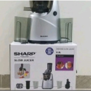 Máy ép chậm Sharp KS-689