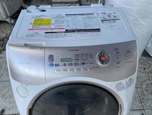 Máy giặt Toshiba lồng ngang 9 kg TW-Q820L