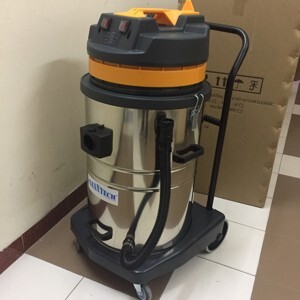 Máy hút bụi TOPCLEAN TC 70S