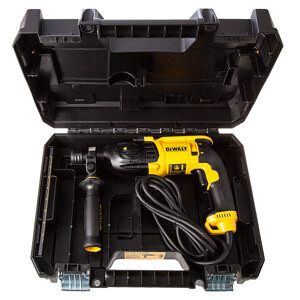 Máy khoan búa Dewalt D25133KA