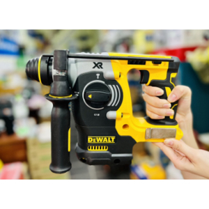 Máy khoan cầm tay 20V Dewalt DCH273B