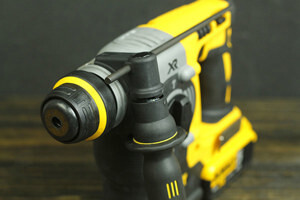 Máy khoan Dewalt DCH273M1