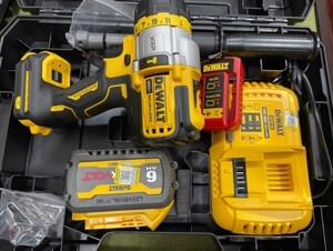 Máy khoan động lực dùng pin Flexvolt 60V DeWalt DCD999T1